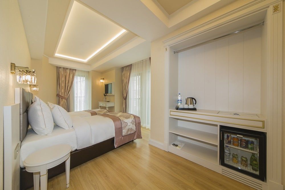 Grand Naki Hotel Стамбул Экстерьер фото