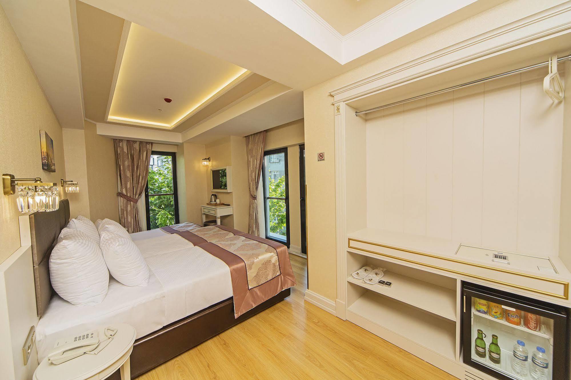 Grand Naki Hotel Стамбул Экстерьер фото